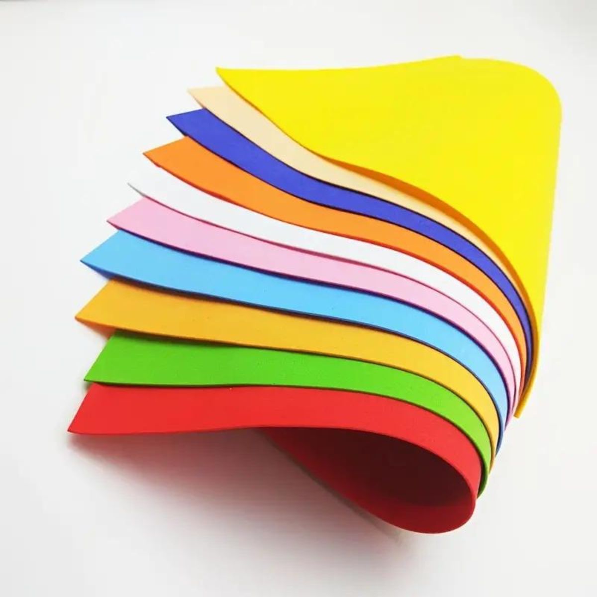 school stationery items dubai